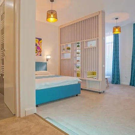 Zoom Rooms-2